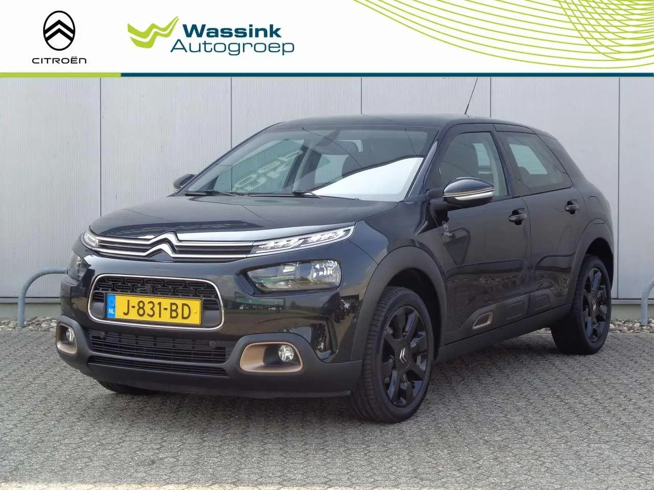 Photo 1 : Citroen C4 2020 Petrol