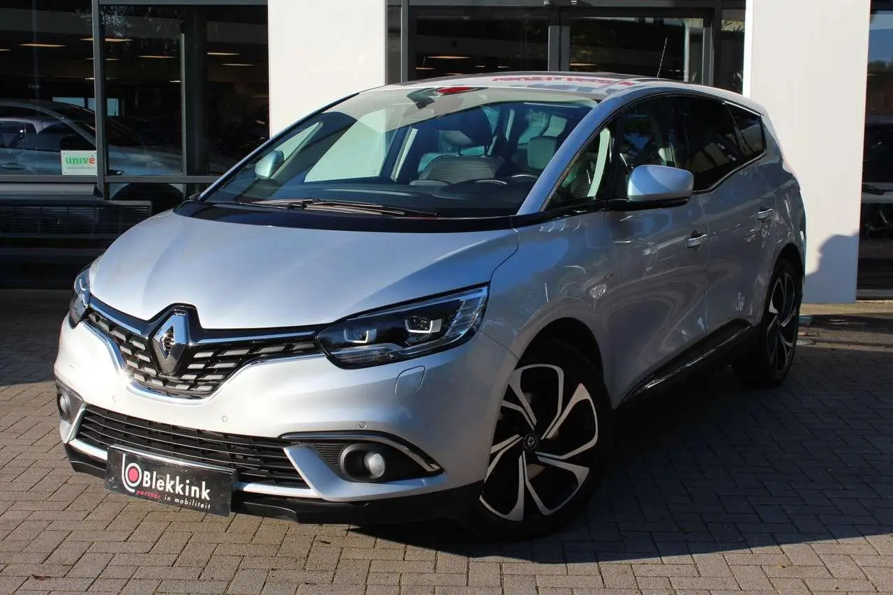 Photo 1 : Renault Grand Scenic 2019 Essence