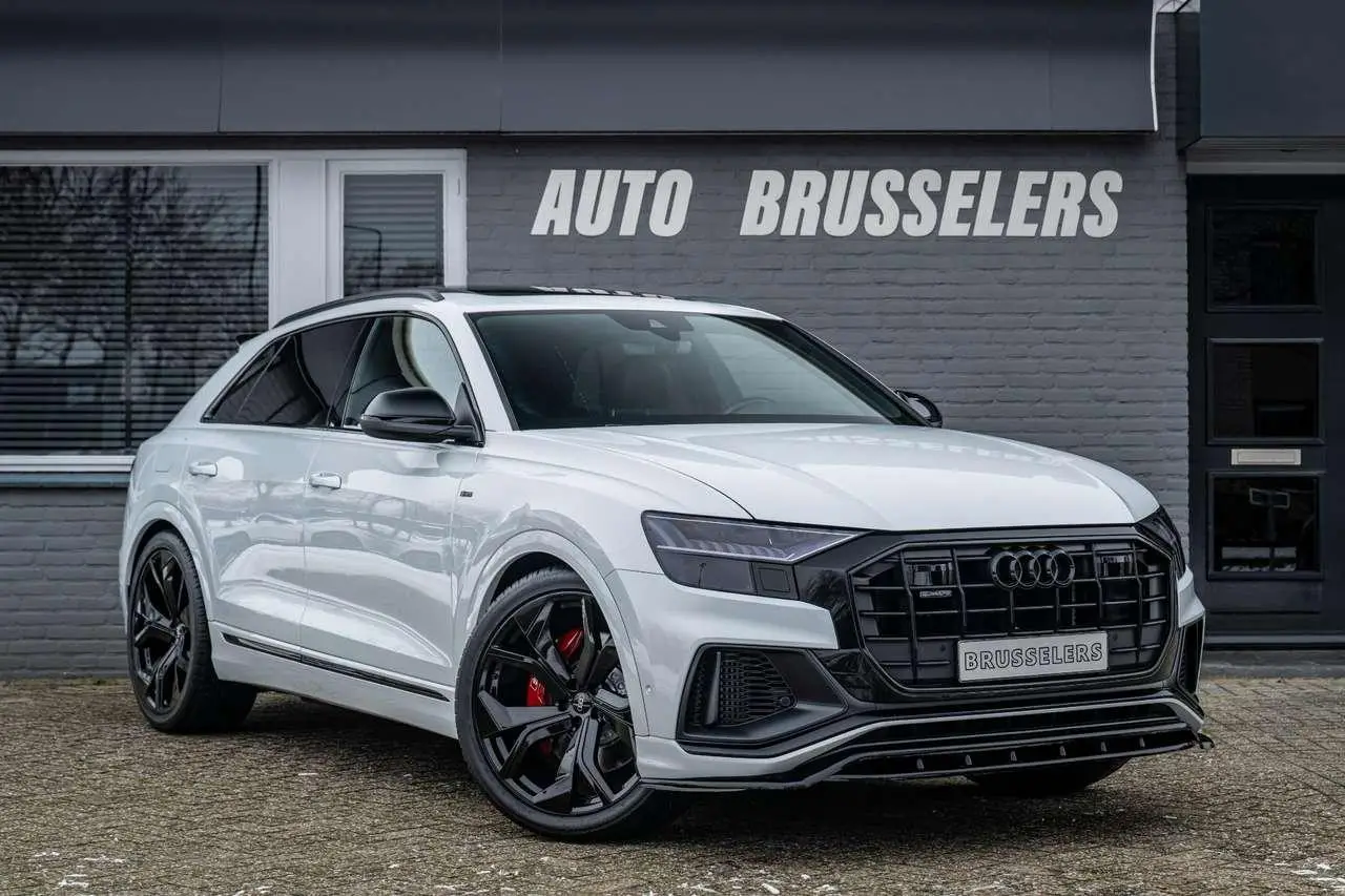 Photo 1 : Audi Q8 2021 Hybride