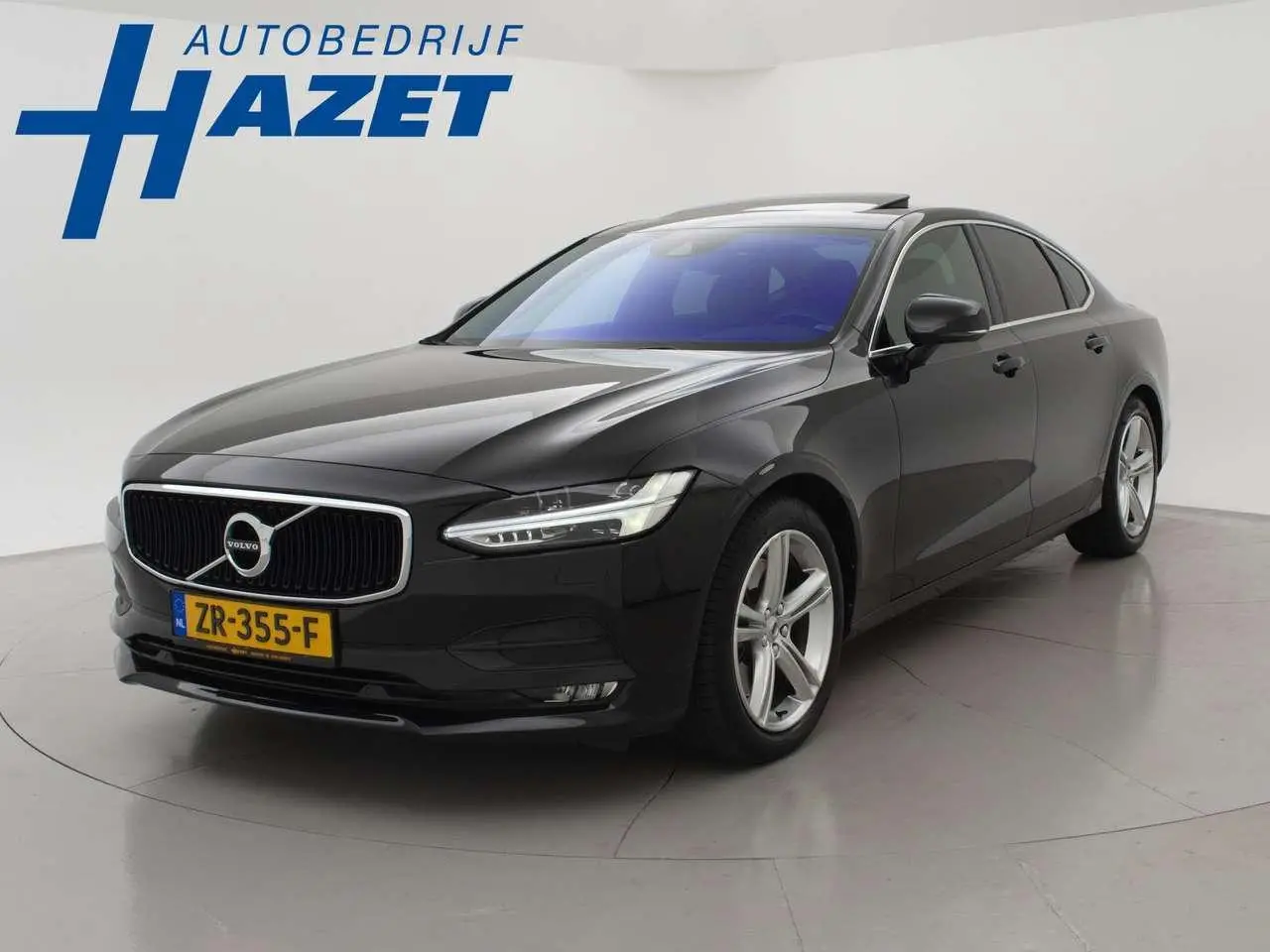 Photo 1 : Volvo S90 2018 Petrol