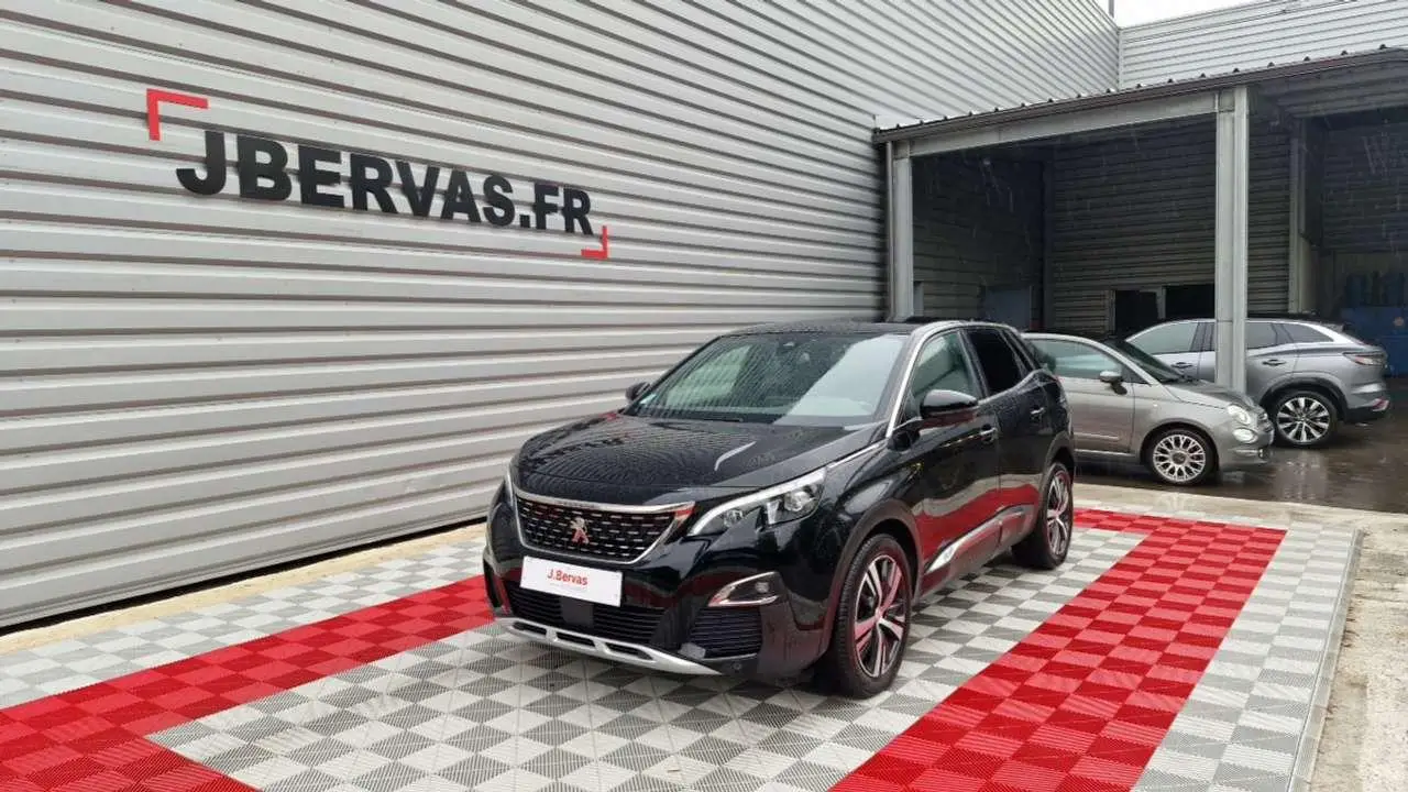 Photo 1 : Peugeot 3008 2020 Diesel