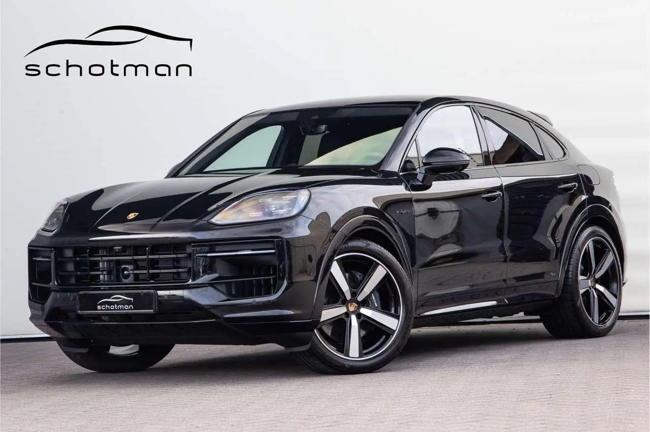 Photo 1 : Porsche Cayenne 2024 Hybrid