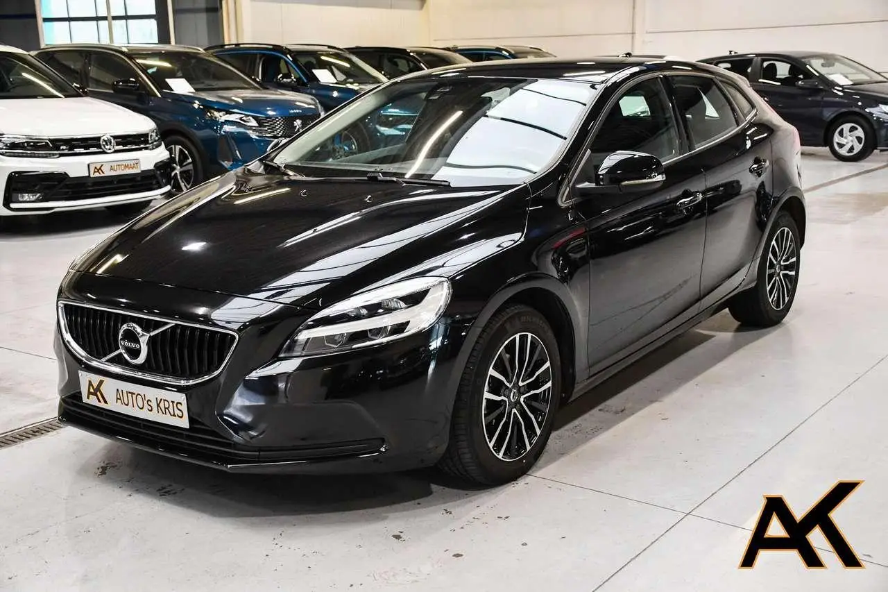 Photo 1 : Volvo V40 2019 Diesel