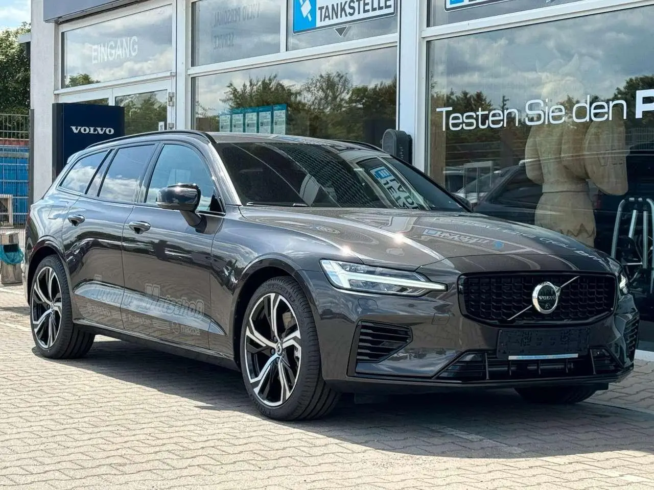 Photo 1 : Volvo V60 2024 Hybride