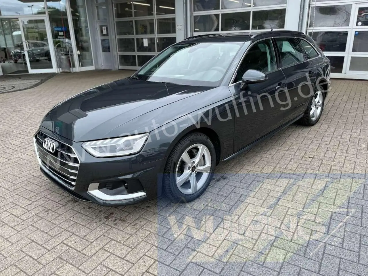 Photo 1 : Audi A4 2023 Essence