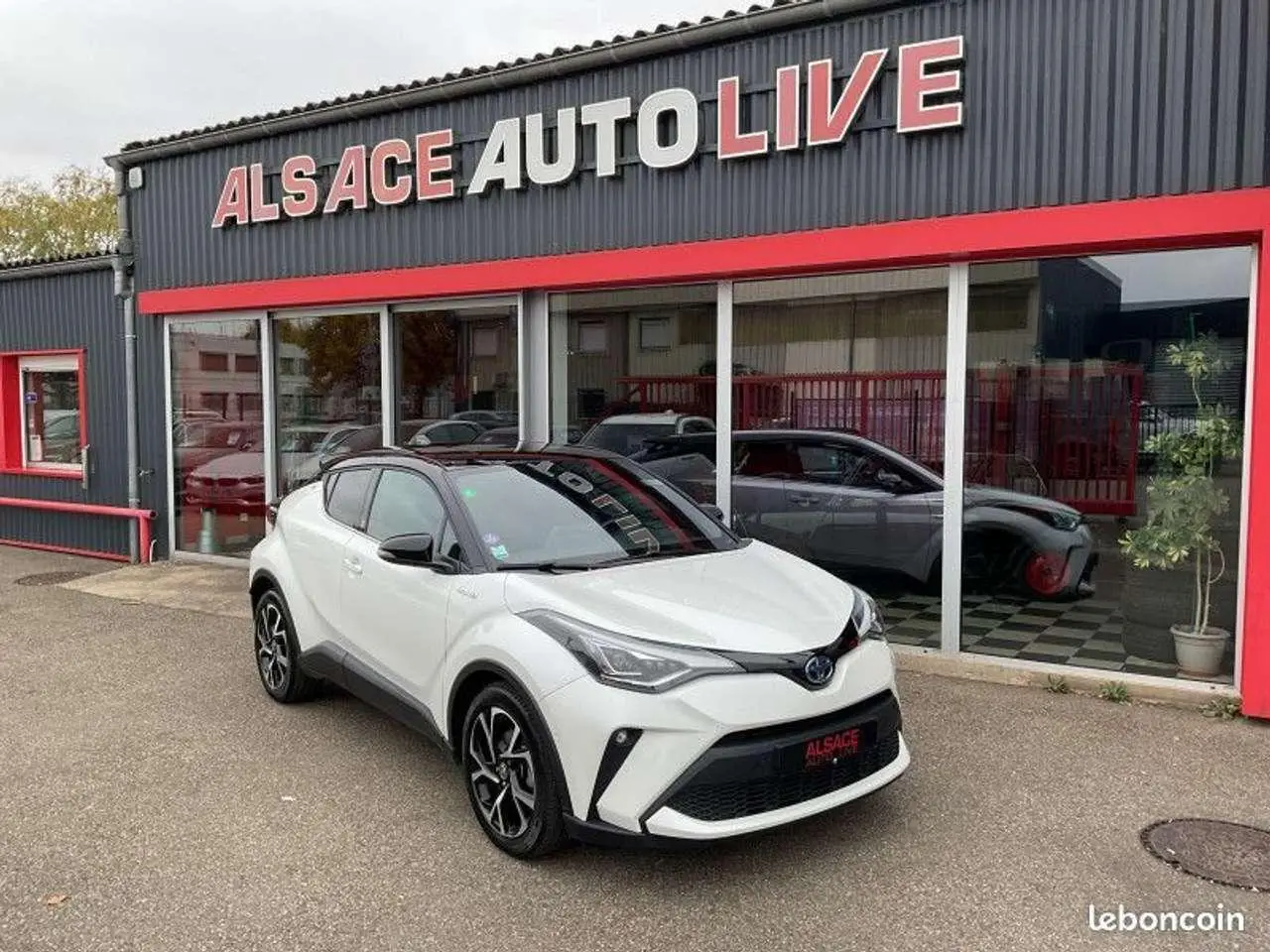 Photo 1 : Toyota C-hr 2021 Hybride