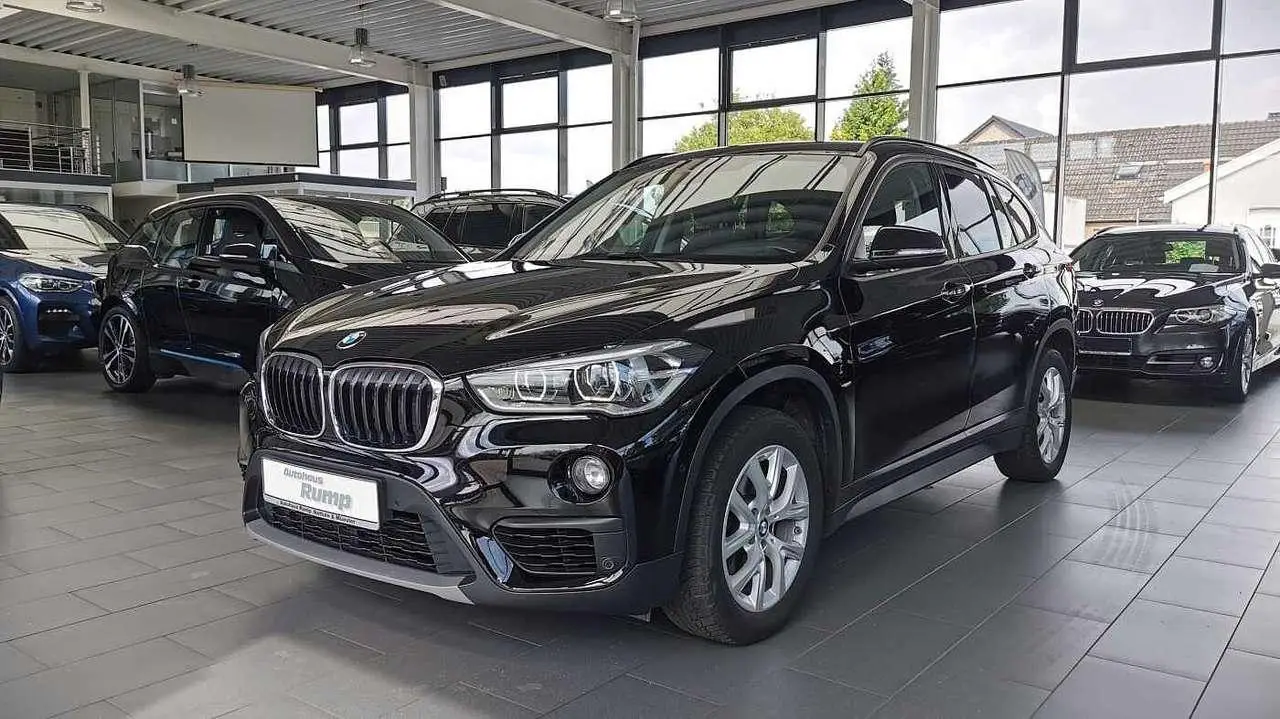 Photo 1 : Bmw X1 2018 Petrol