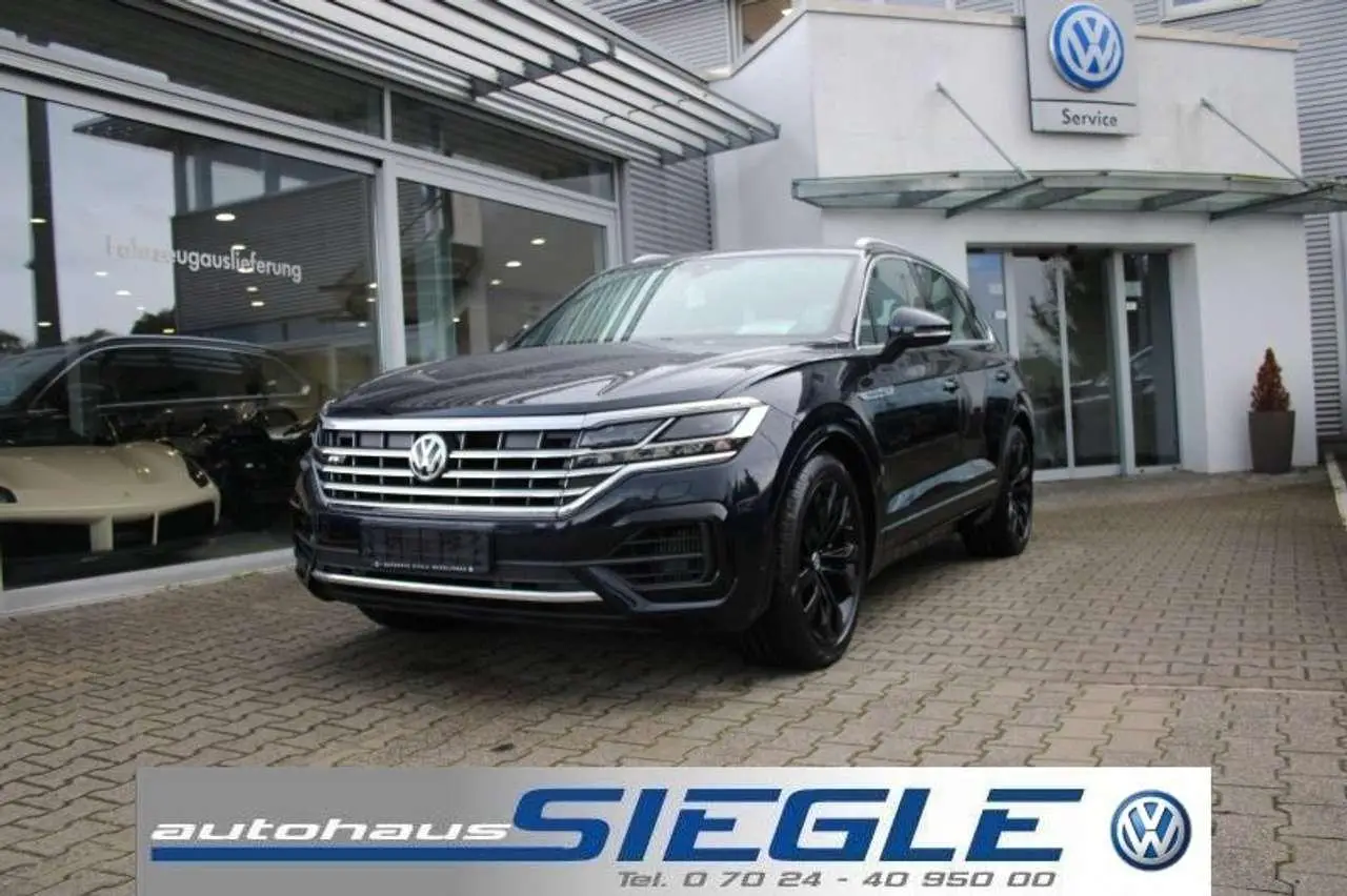 Photo 1 : Volkswagen Touareg 2019 Essence