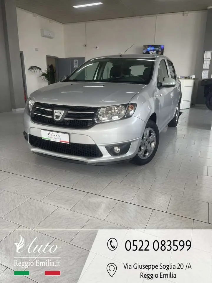 Photo 1 : Dacia Sandero 2016 Petrol