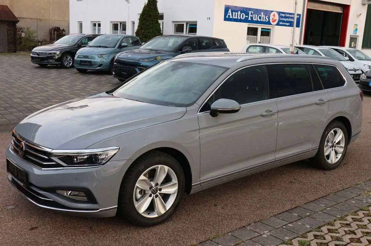 Photo 1 : Volkswagen Passat 2023 Diesel