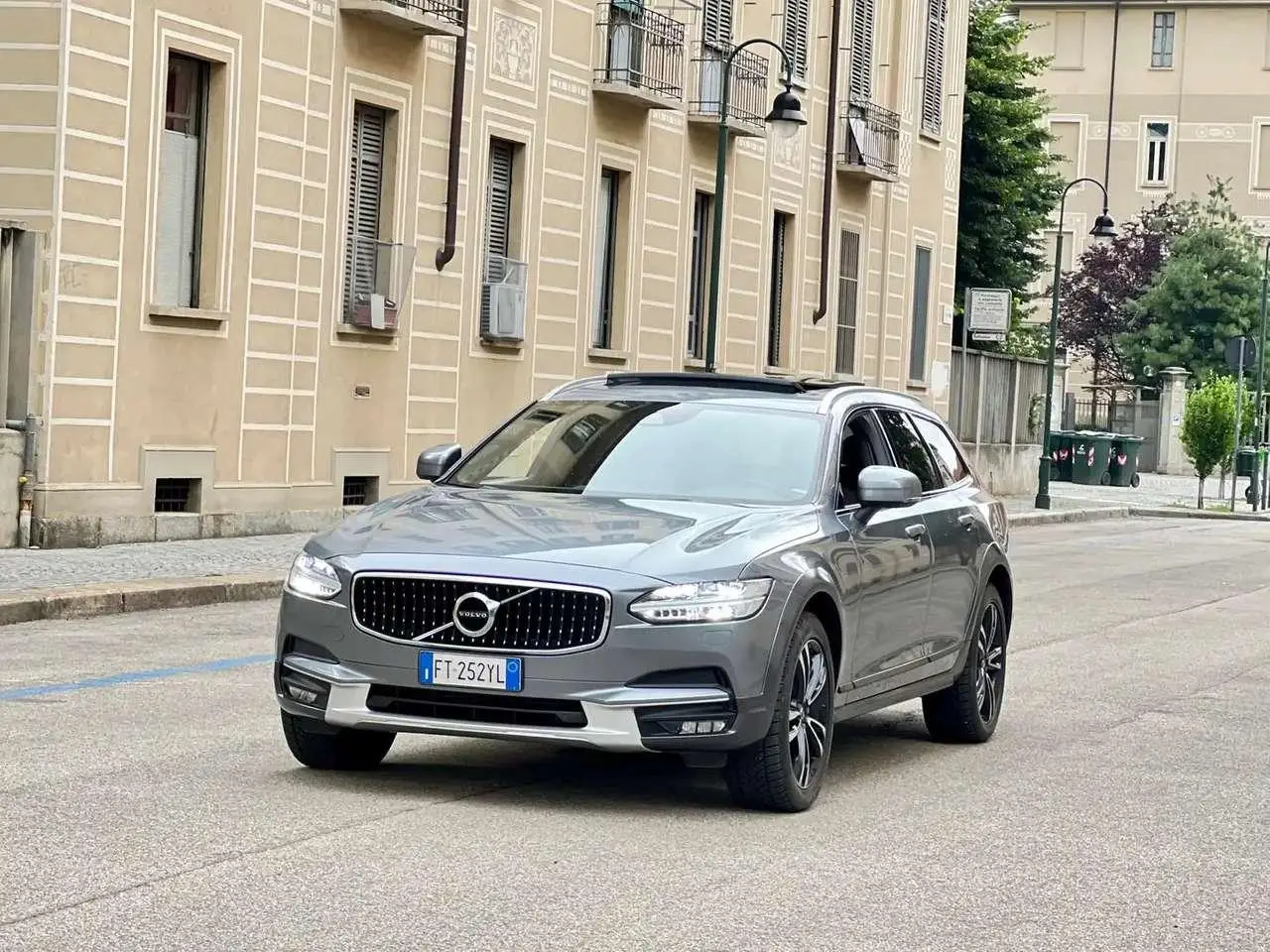 Photo 1 : Volvo V90 2019 Diesel