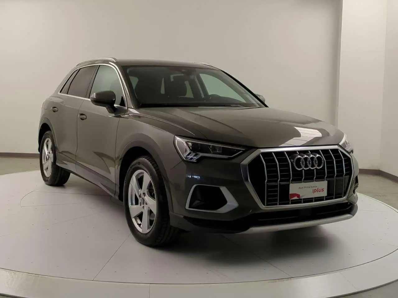 Photo 1 : Audi Q3 2023 Diesel