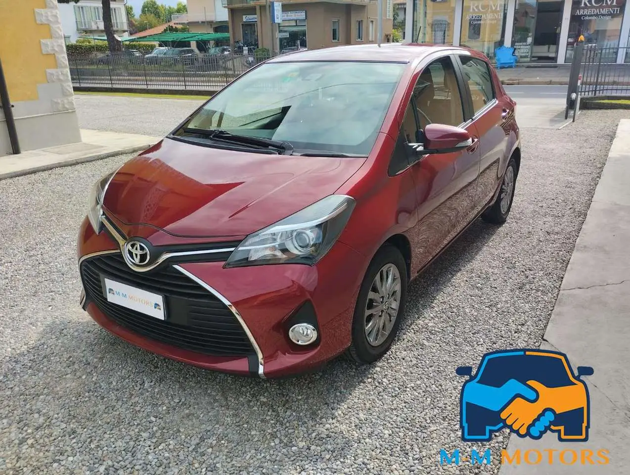 Photo 1 : Toyota Yaris 2017 Petrol