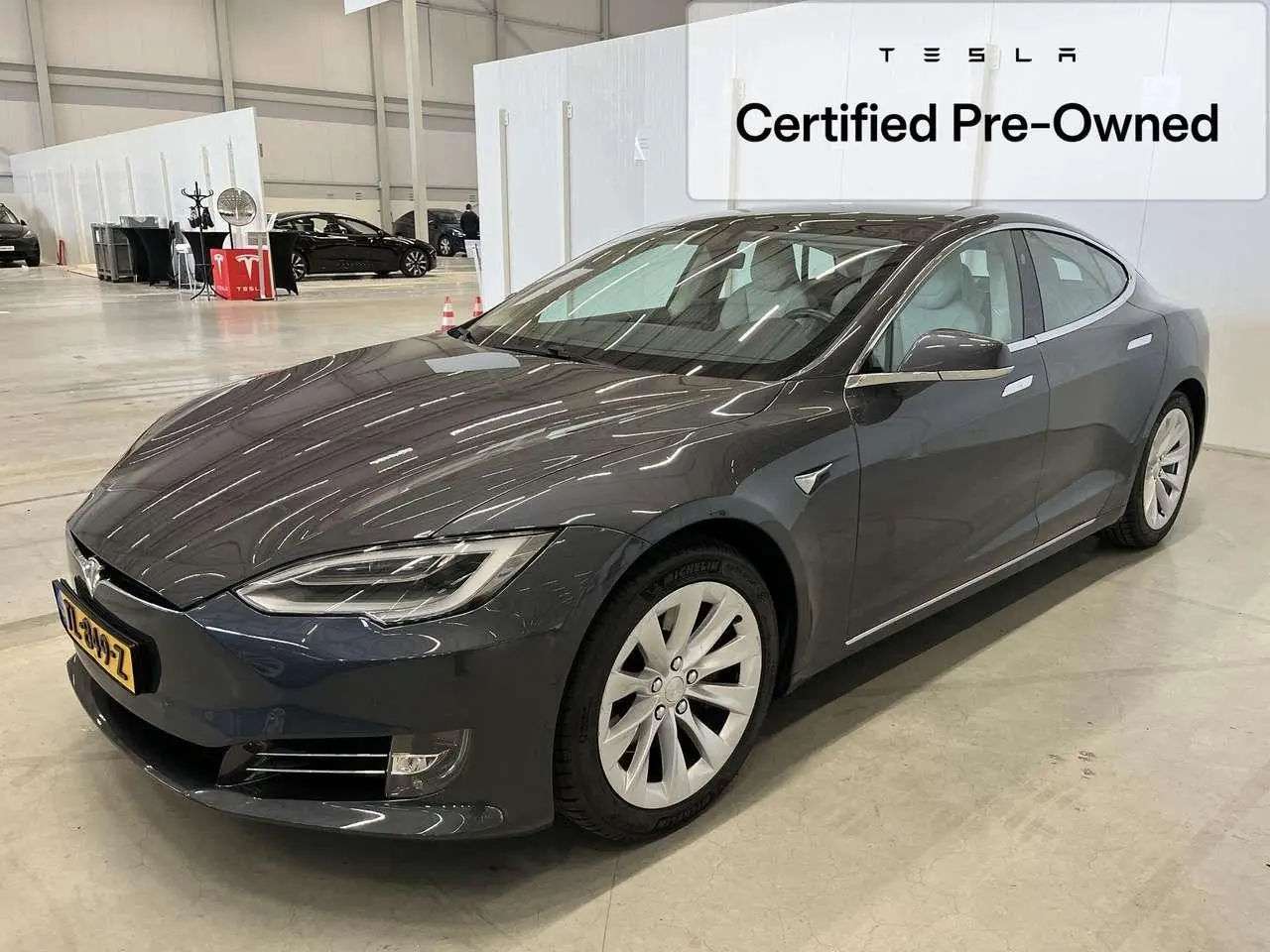 Photo 1 : Tesla Model S 2018 Électrique