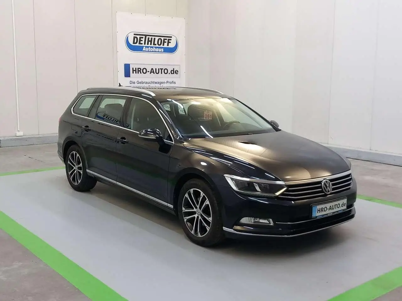 Photo 1 : Volkswagen Passat 2019 Essence