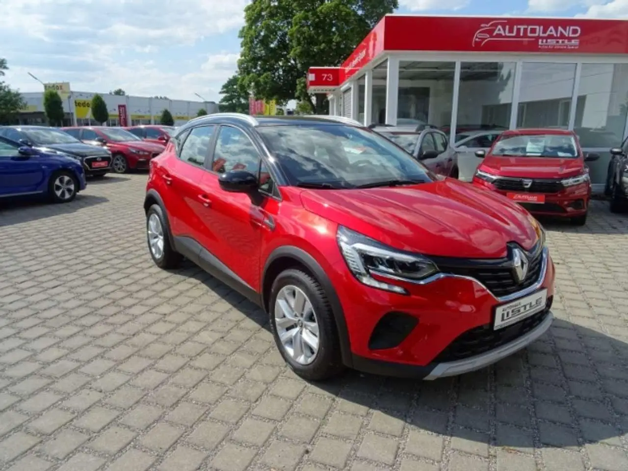 Photo 1 : Renault Captur 2023 Essence