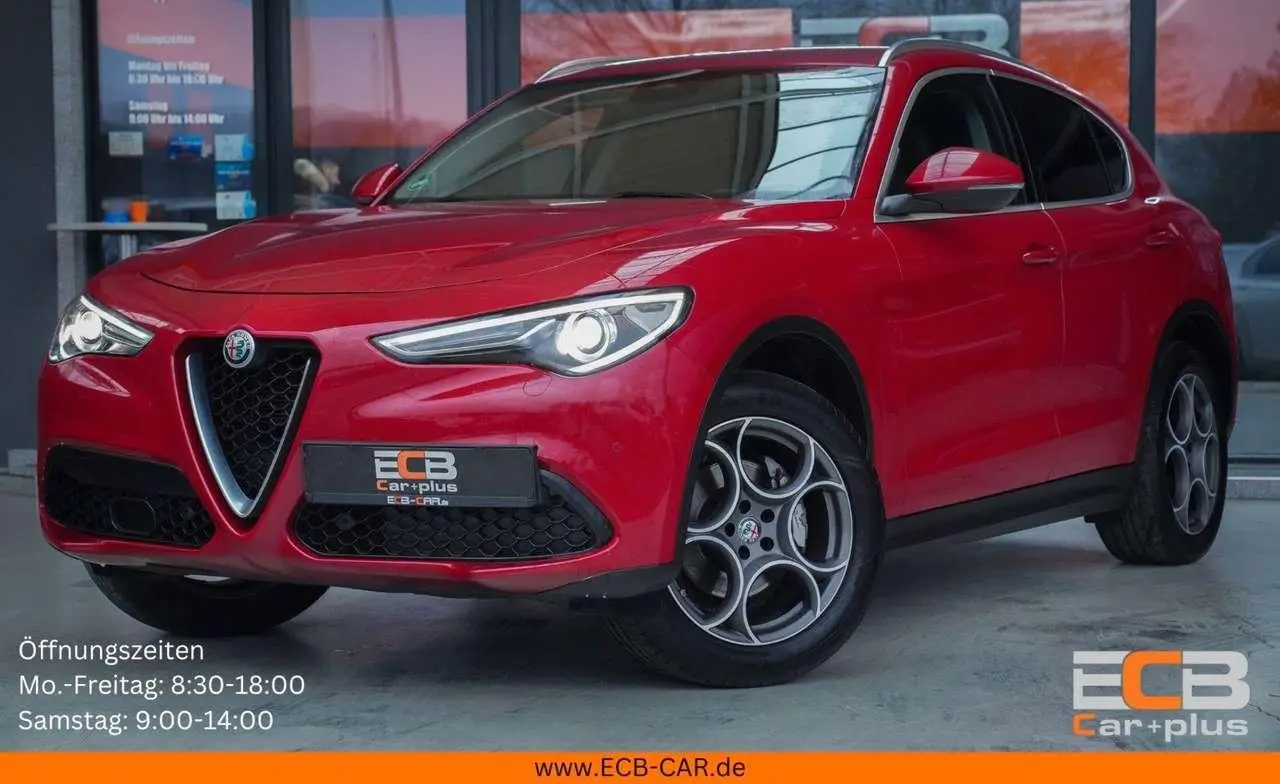 Photo 1 : Alfa Romeo Stelvio 2019 Essence