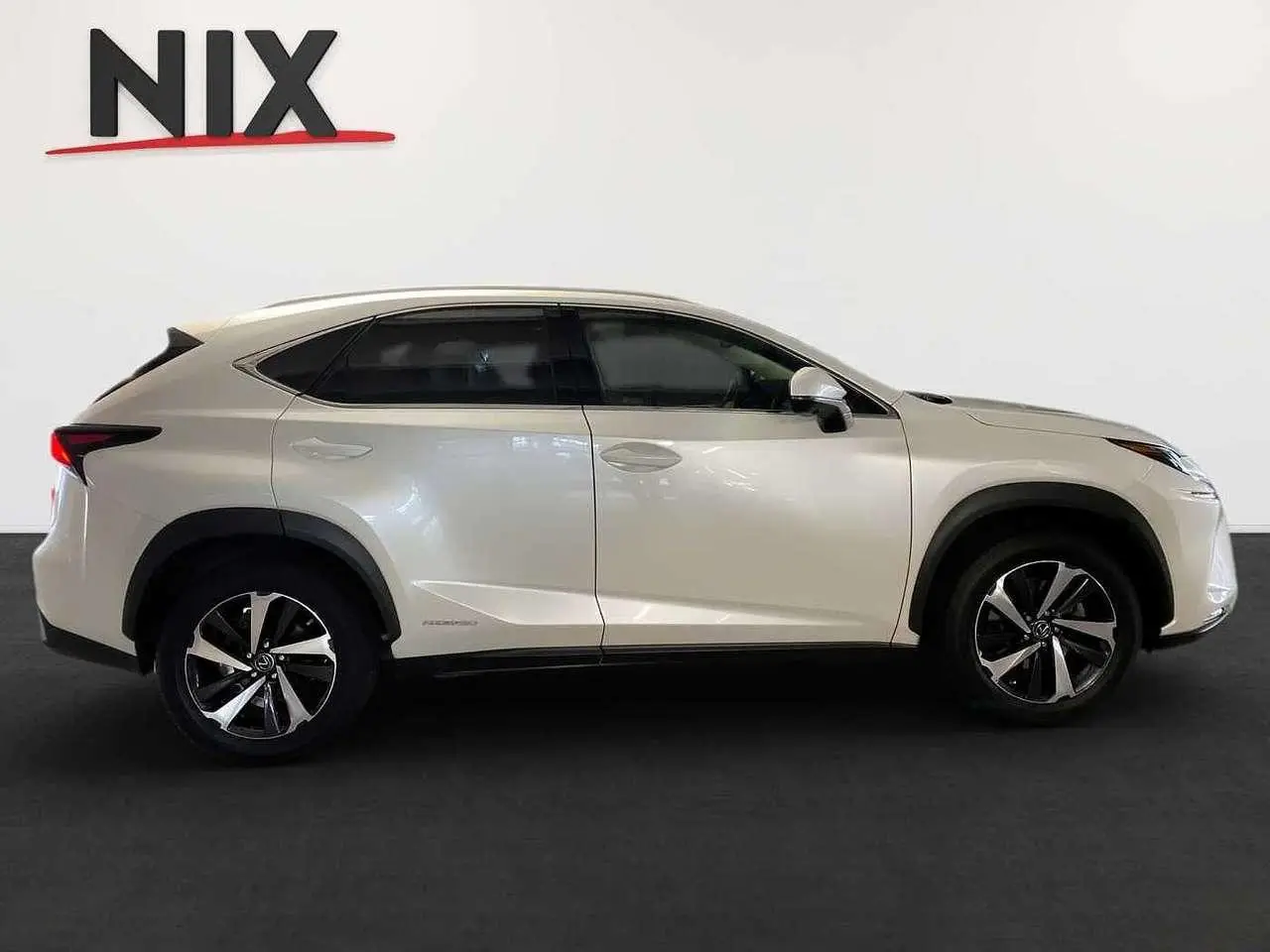 Photo 1 : Lexus Nx 2019 Hybrid