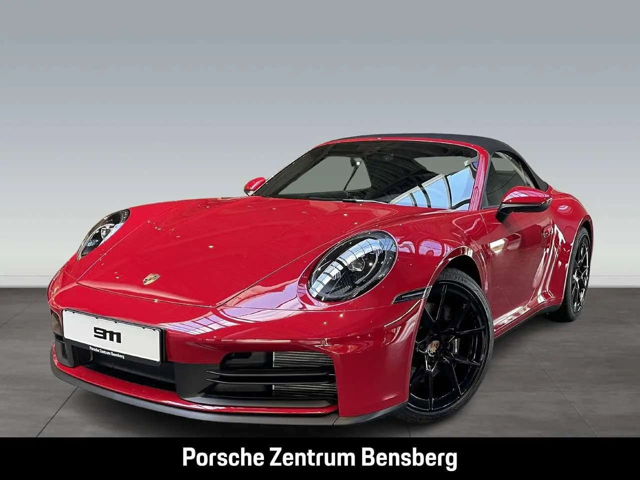 Photo 1 : Porsche 992 2024 Essence