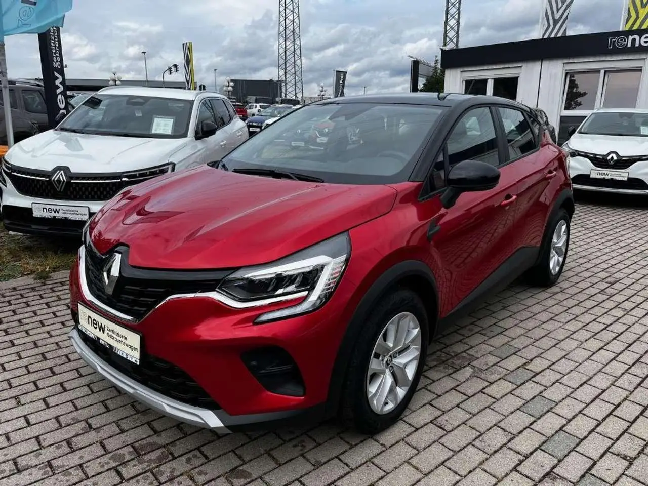 Photo 1 : Renault Captur 2022 Essence