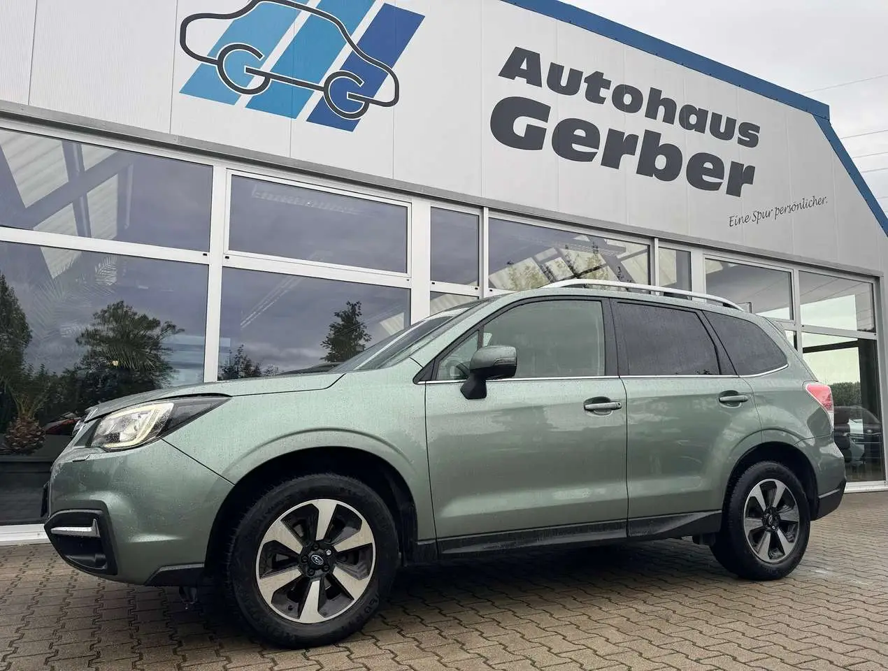 Photo 1 : Subaru Forester 2018 Petrol