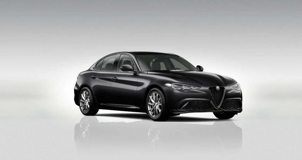 Photo 1 : Alfa Romeo Giulia 2024 Diesel