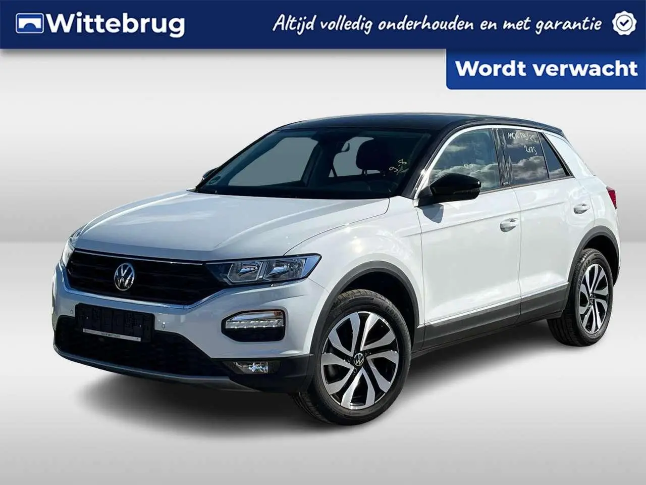 Photo 1 : Volkswagen T-roc 2021 Essence