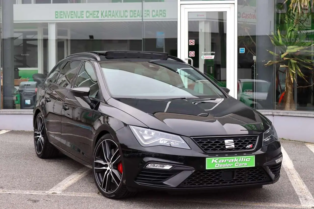 Photo 1 : Seat Leon 2018 Petrol