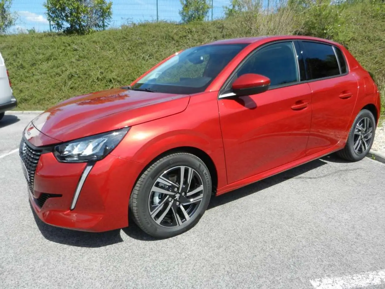 Photo 1 : Peugeot 208 2021 Petrol