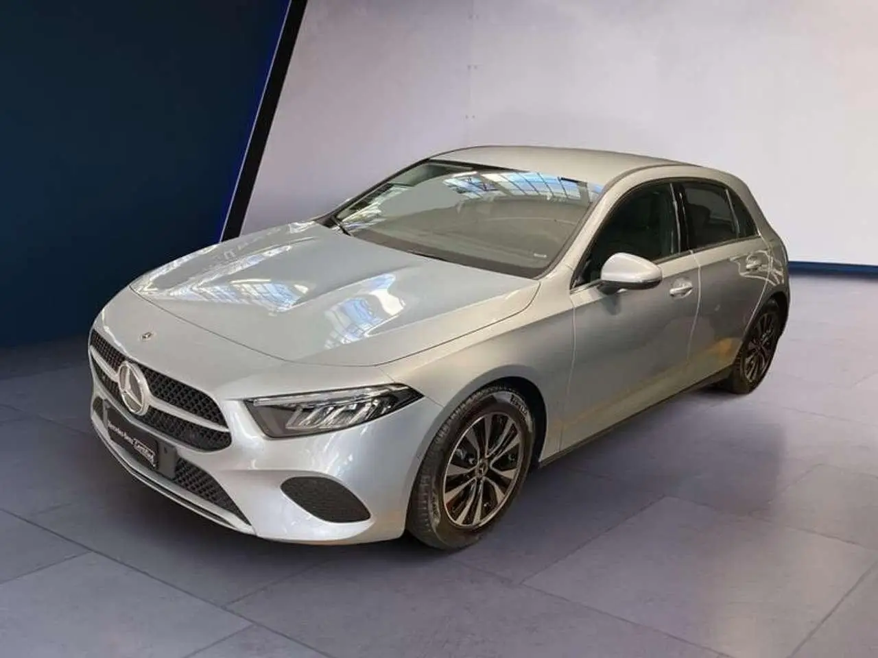 Photo 1 : Mercedes-benz Classe A 2024 Hybrid