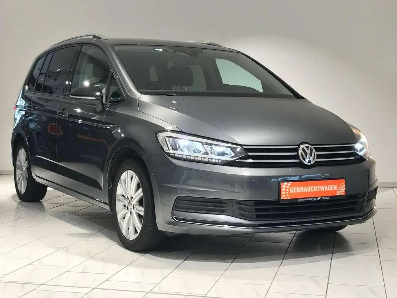 Photo 1 : Volkswagen Touran 2019 Petrol