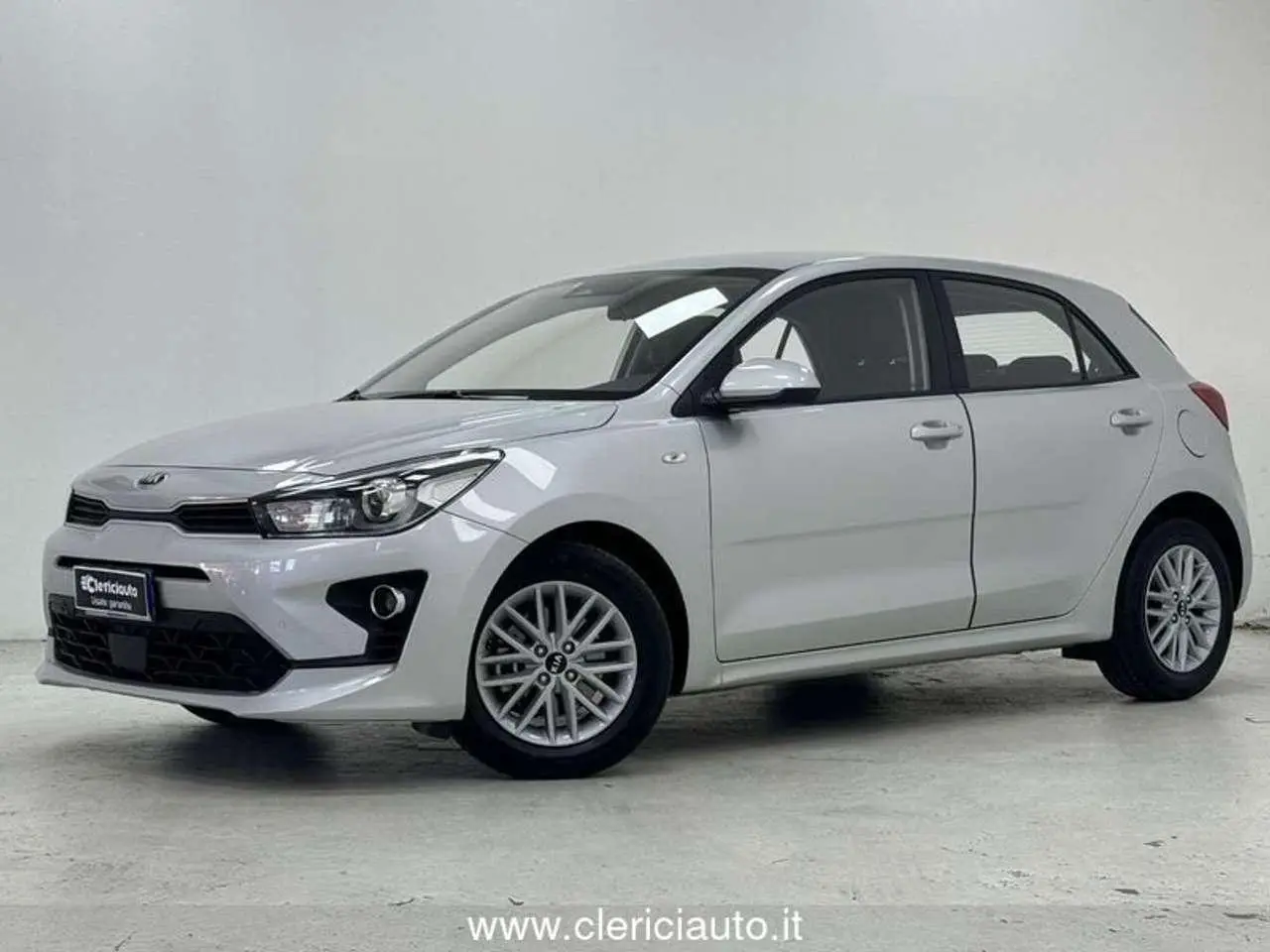 Photo 1 : Kia Rio 2021 Essence