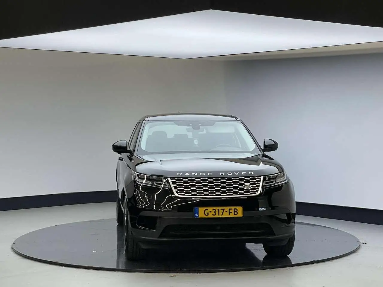 Photo 1 : Land Rover Range Rover Velar 2019 Petrol