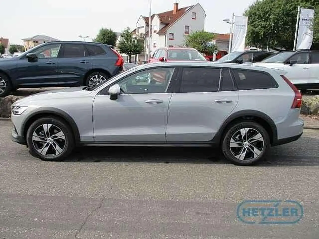 Photo 1 : Volvo V60 2024 Diesel