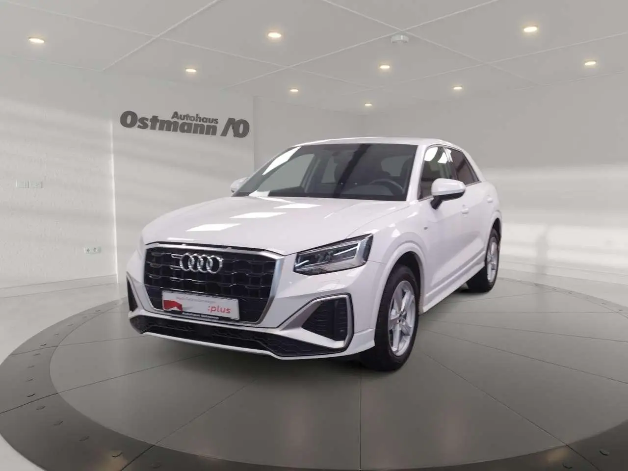 Photo 1 : Audi Q2 2021 Petrol