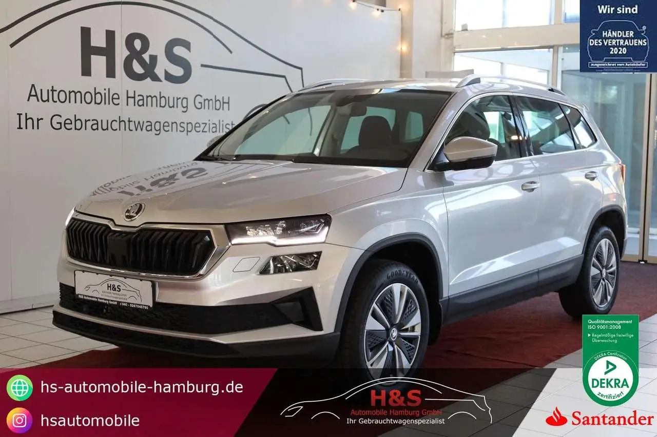 Photo 1 : Skoda Karoq 2023 Essence