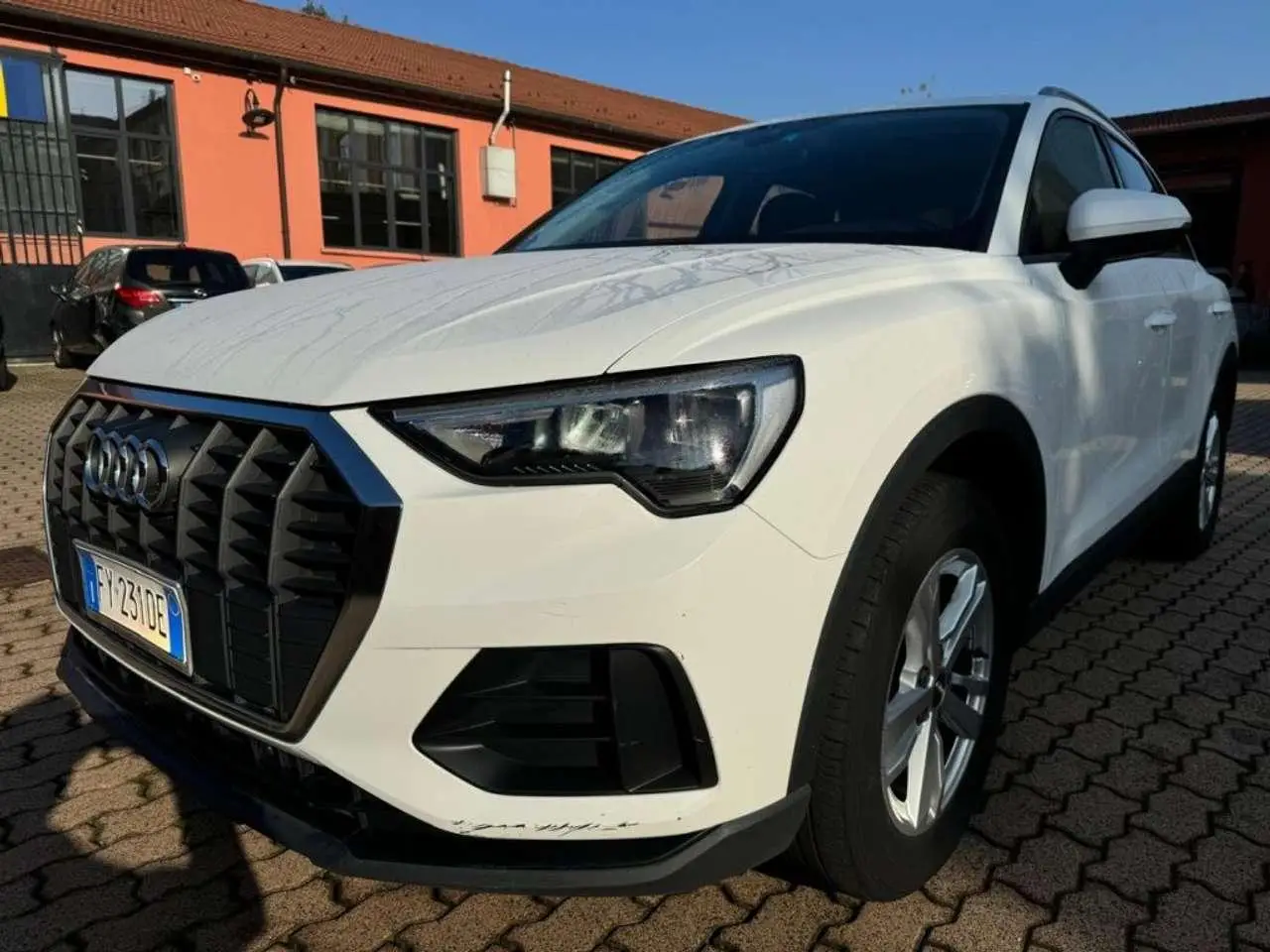 Photo 1 : Audi Q3 2019 Petrol