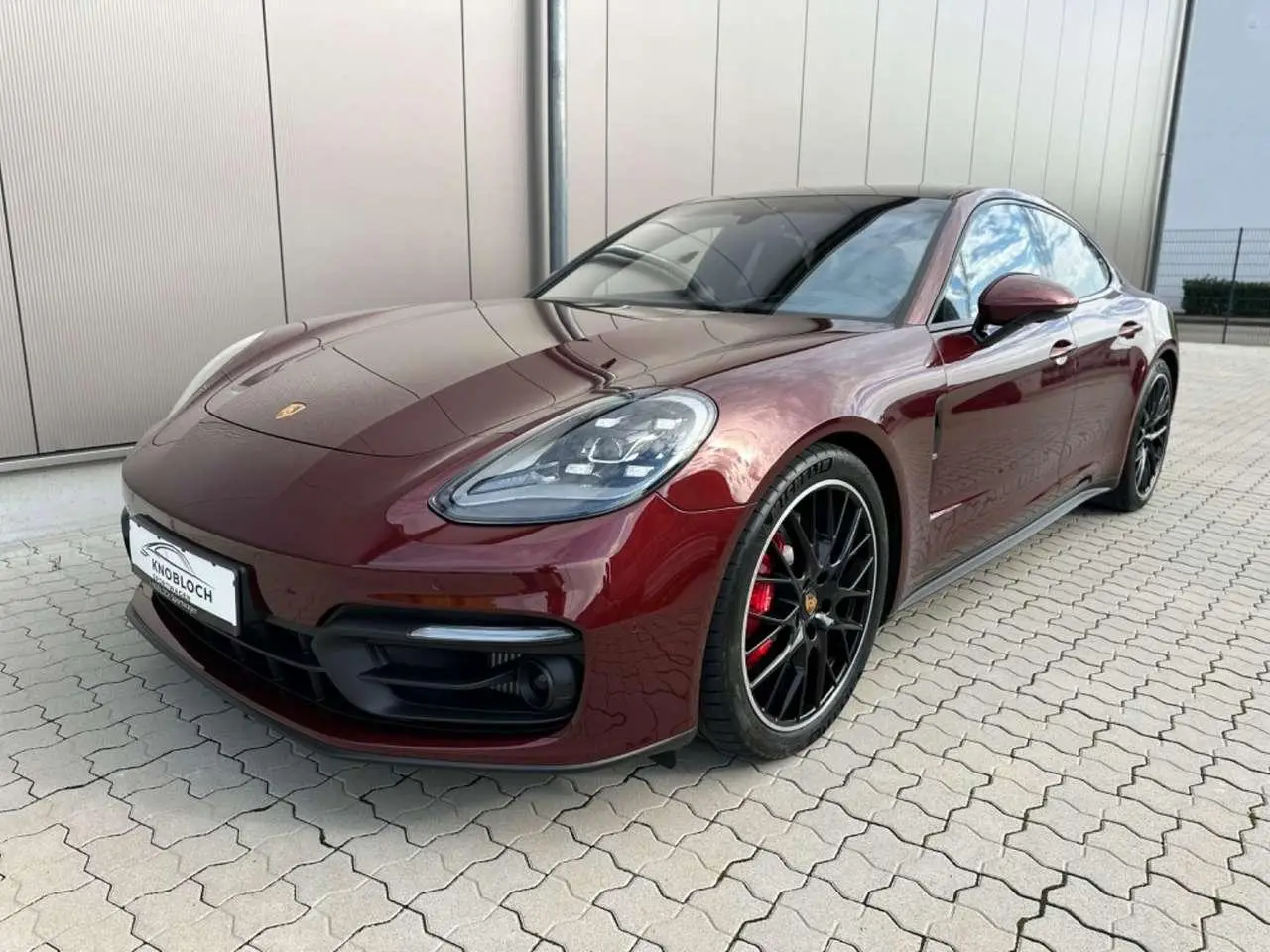 Photo 1 : Porsche Panamera 2022 Essence