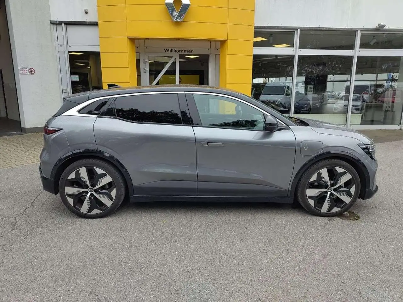 Photo 1 : Renault Megane 2023 Electric