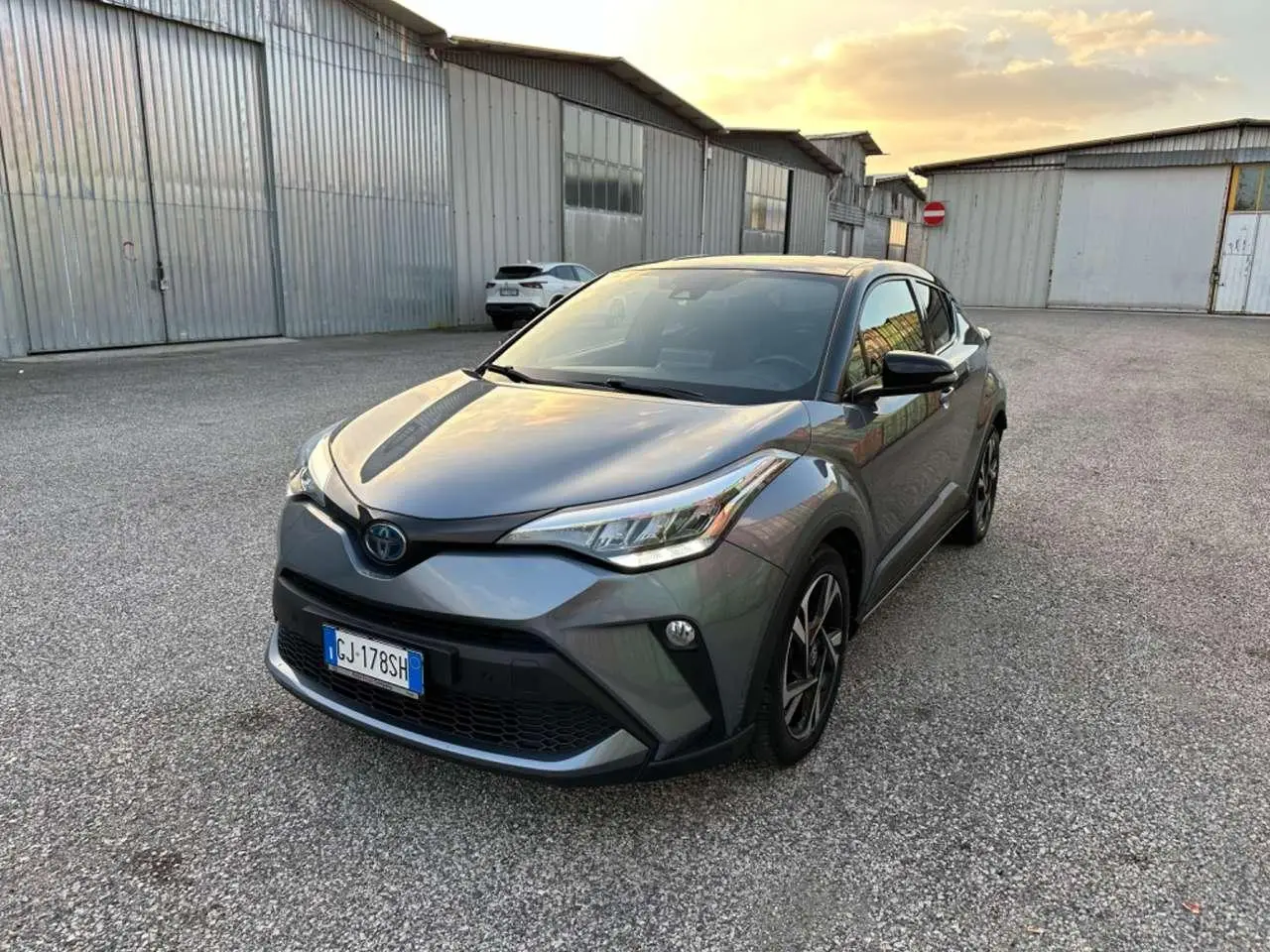 Photo 1 : Toyota C-hr 2023 Hybrid