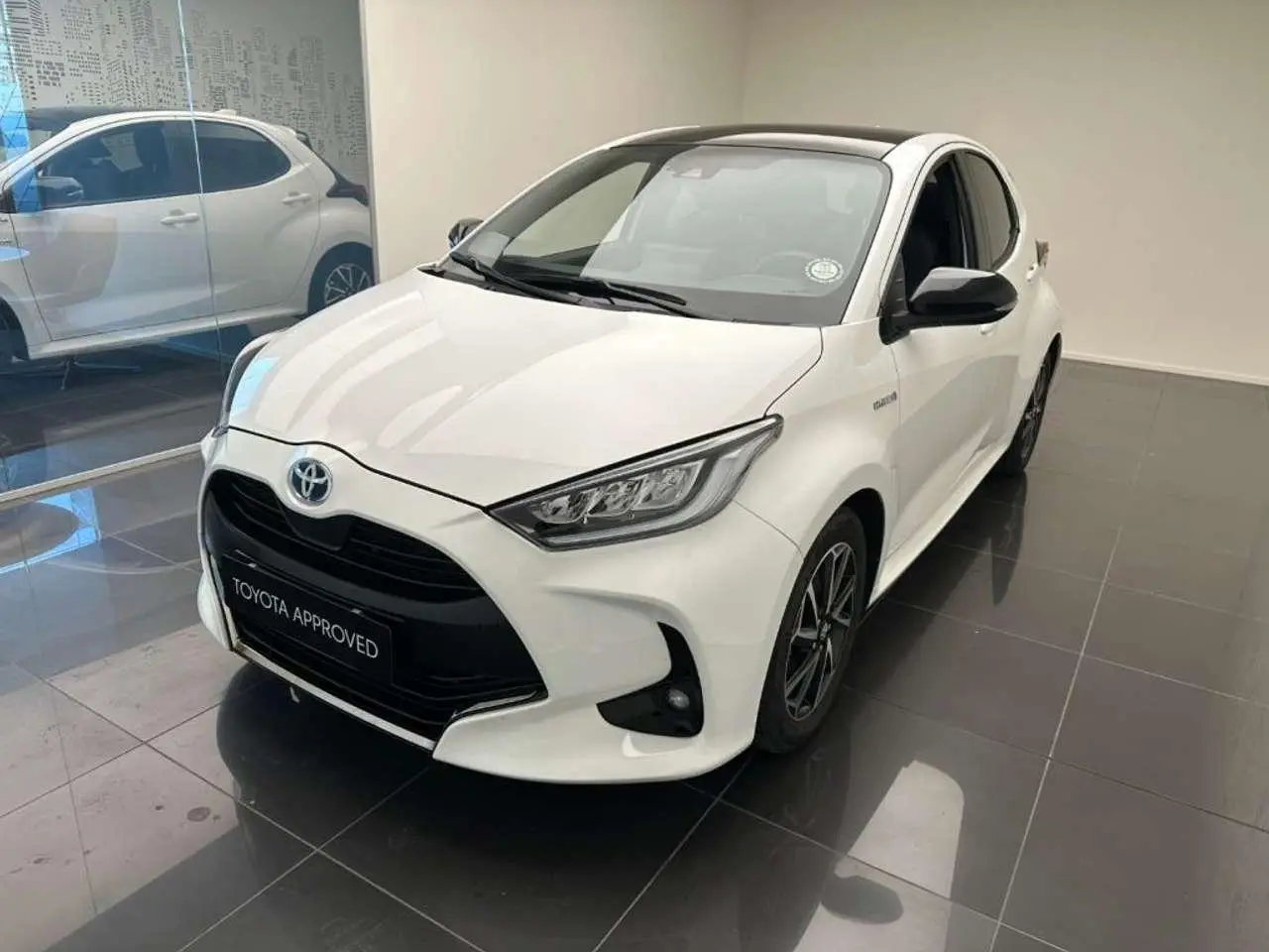 Photo 1 : Toyota Yaris 2021 Hybride