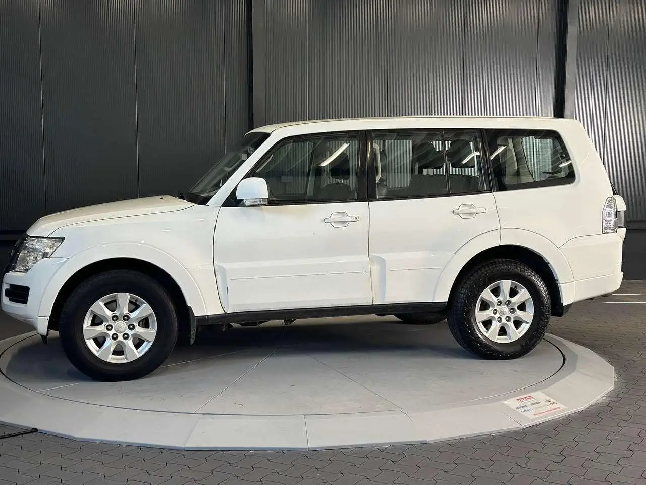 Photo 1 : Mitsubishi Pajero 2015 Diesel