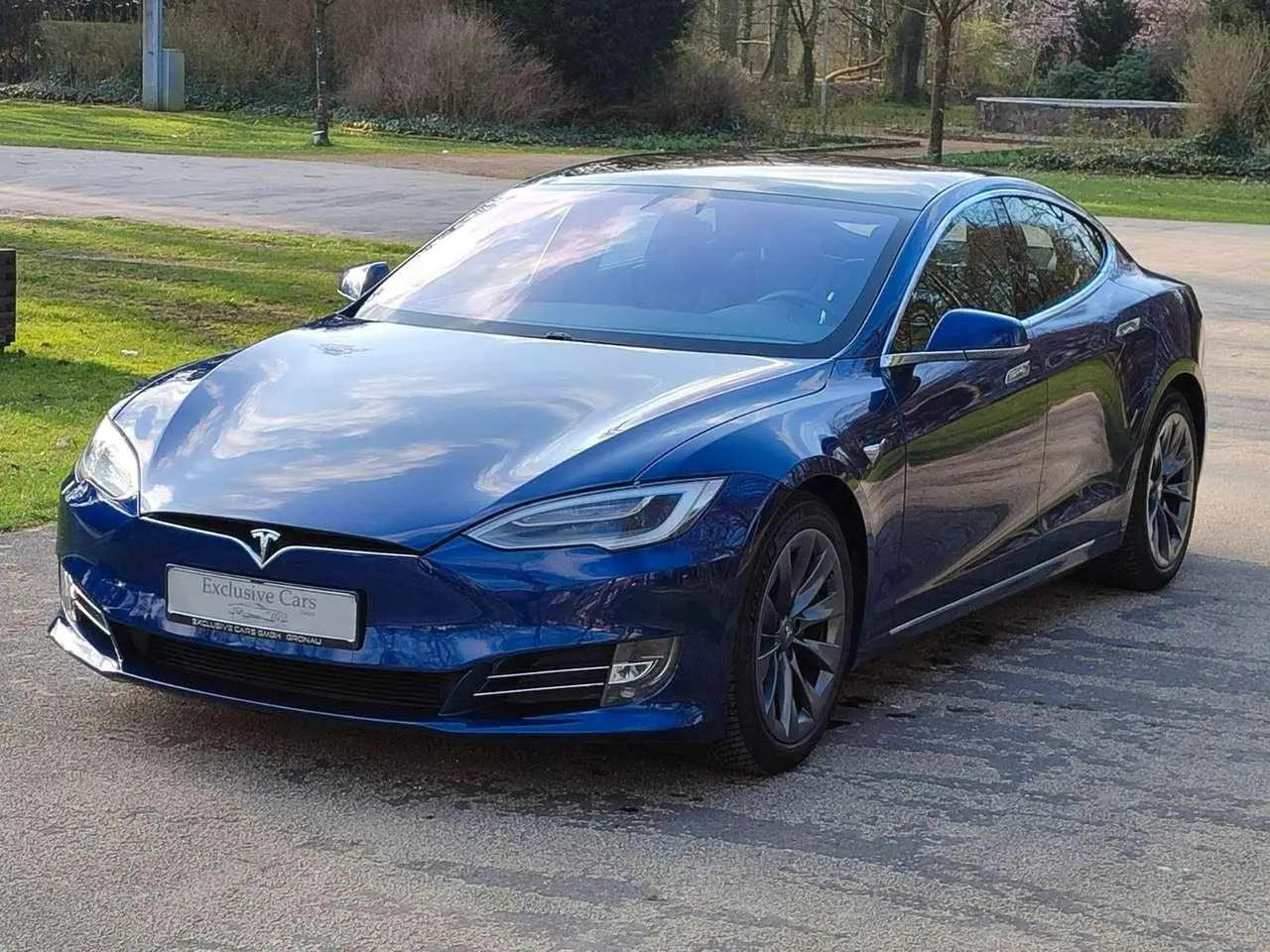 Photo 1 : Tesla Model S 2019 Électrique