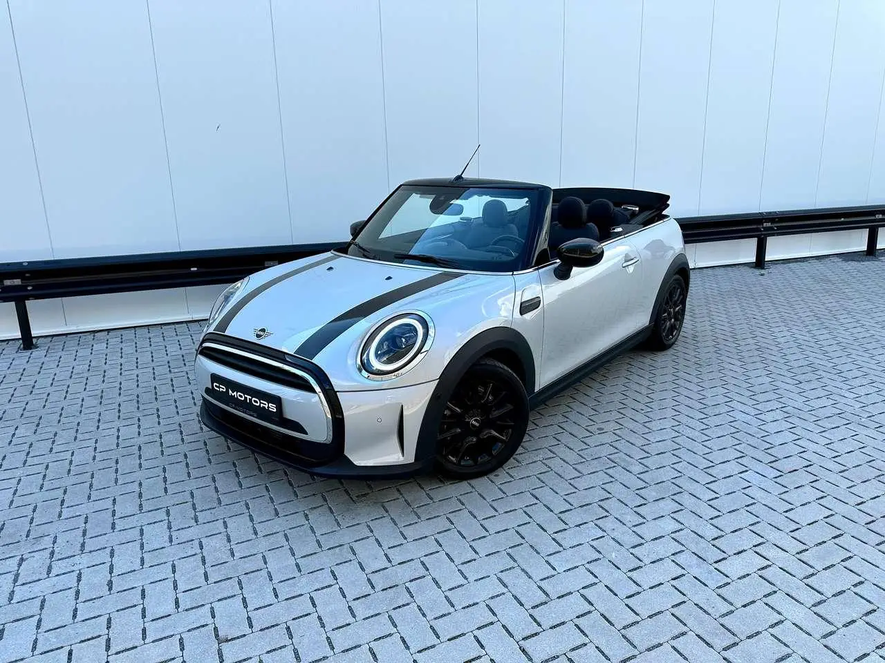 Photo 1 : Mini Cooper 2021 Essence