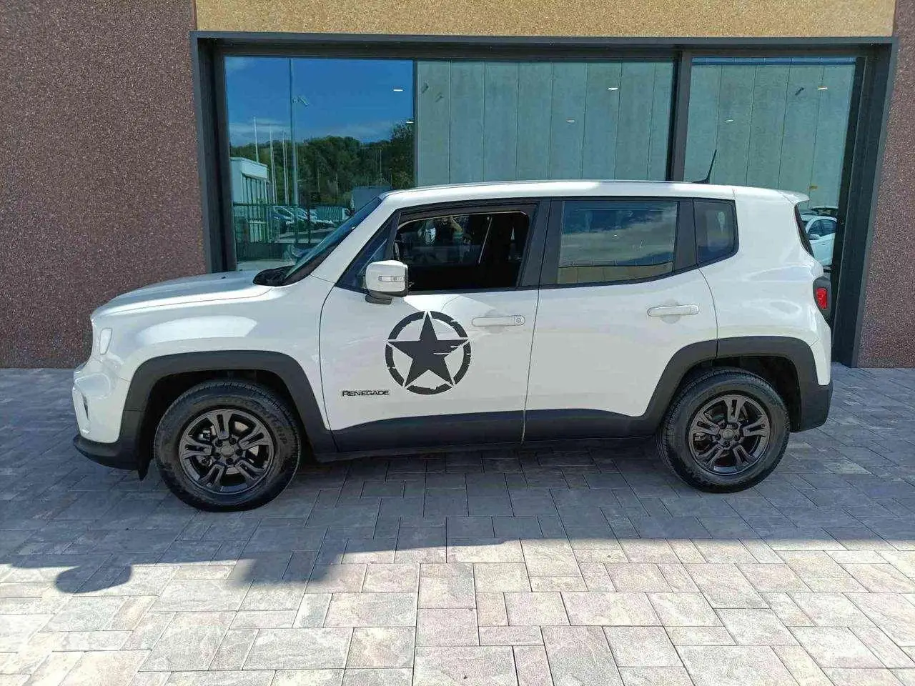 Photo 1 : Jeep Renegade 2020 Essence