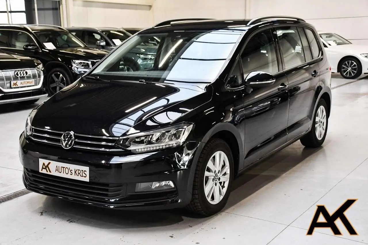 Photo 1 : Volkswagen Touran 2022 Petrol