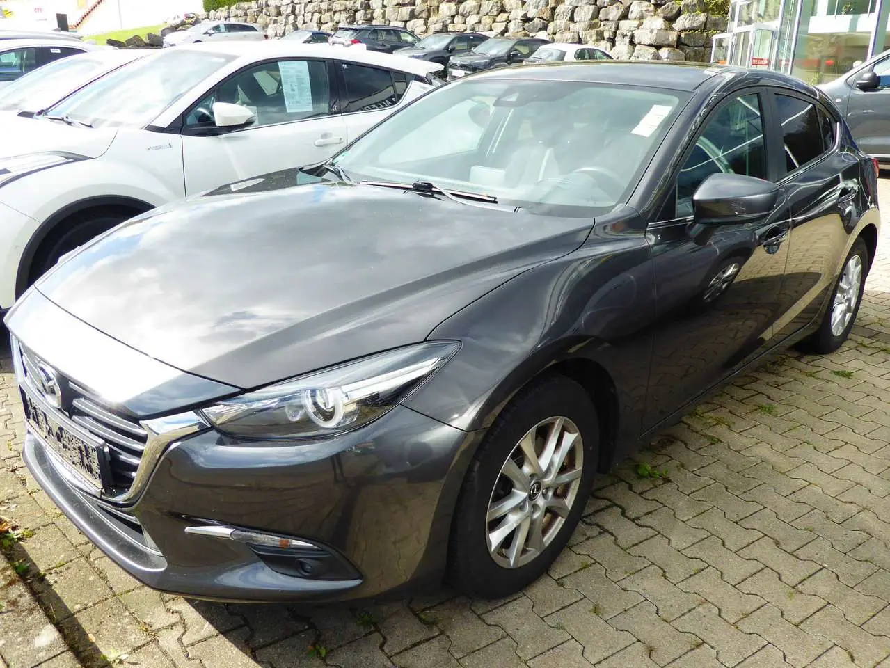 Photo 1 : Mazda 3 2017 Petrol