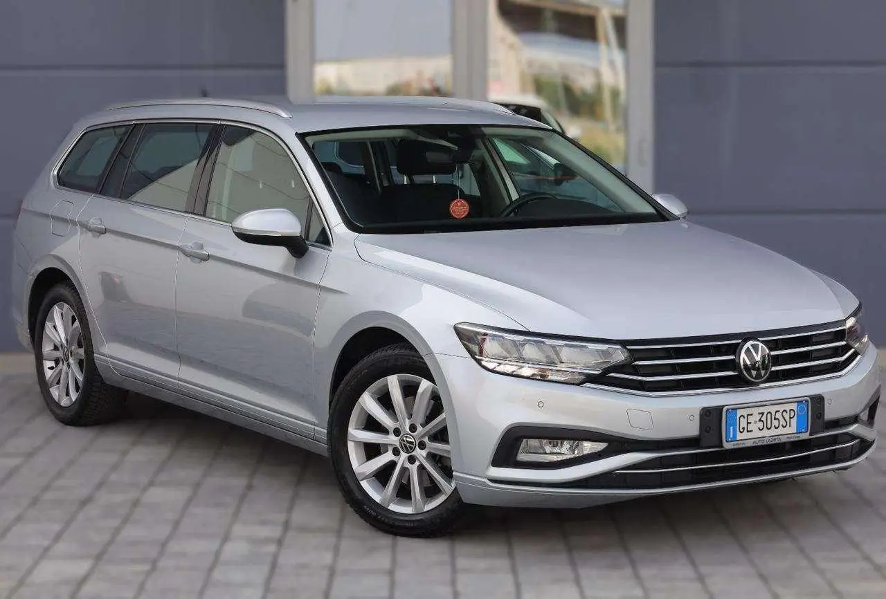 Photo 1 : Volkswagen Passat 2021 Diesel