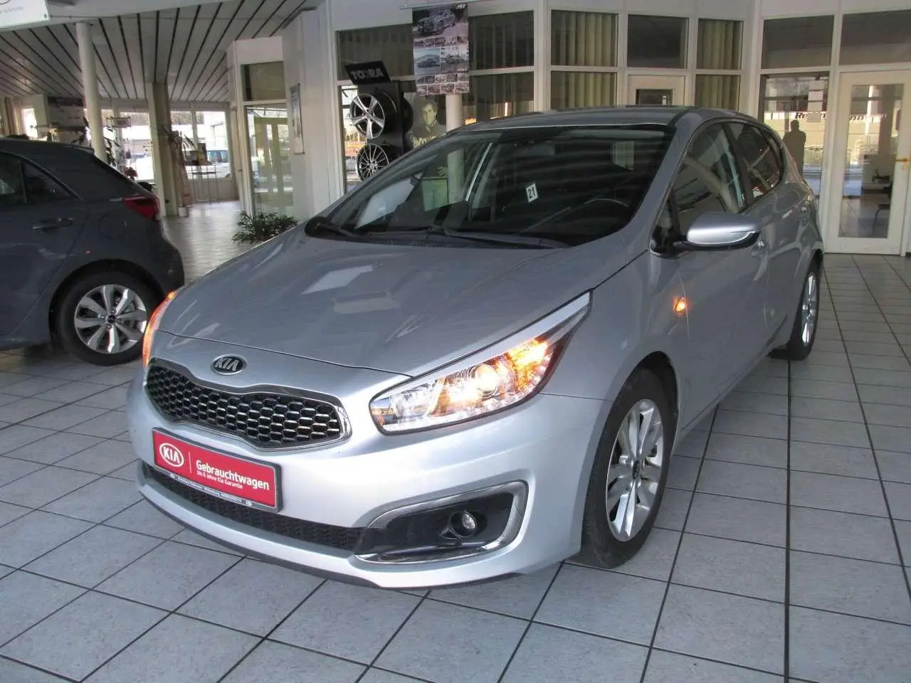 Photo 1 : Kia Ceed 2017 Petrol