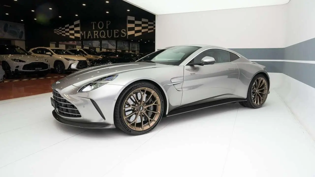 Photo 1 : Aston Martin Vantage 2024 Petrol